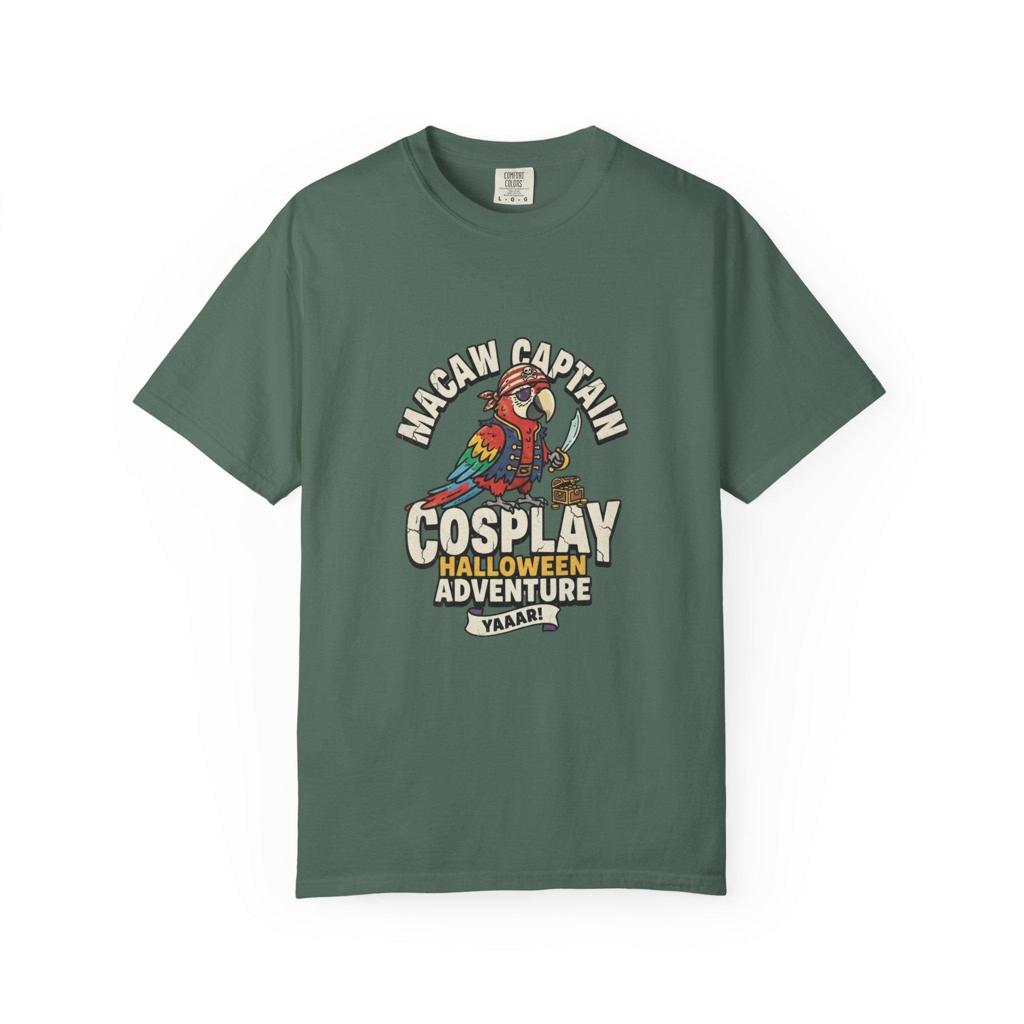 Macaw Captain Halloween T-Shirt, Funny Pirate Parrot Cosplay, Pirate Bird Lover Gift, Tropical Bird Halloween Party, Cute Macaw Fall Tee