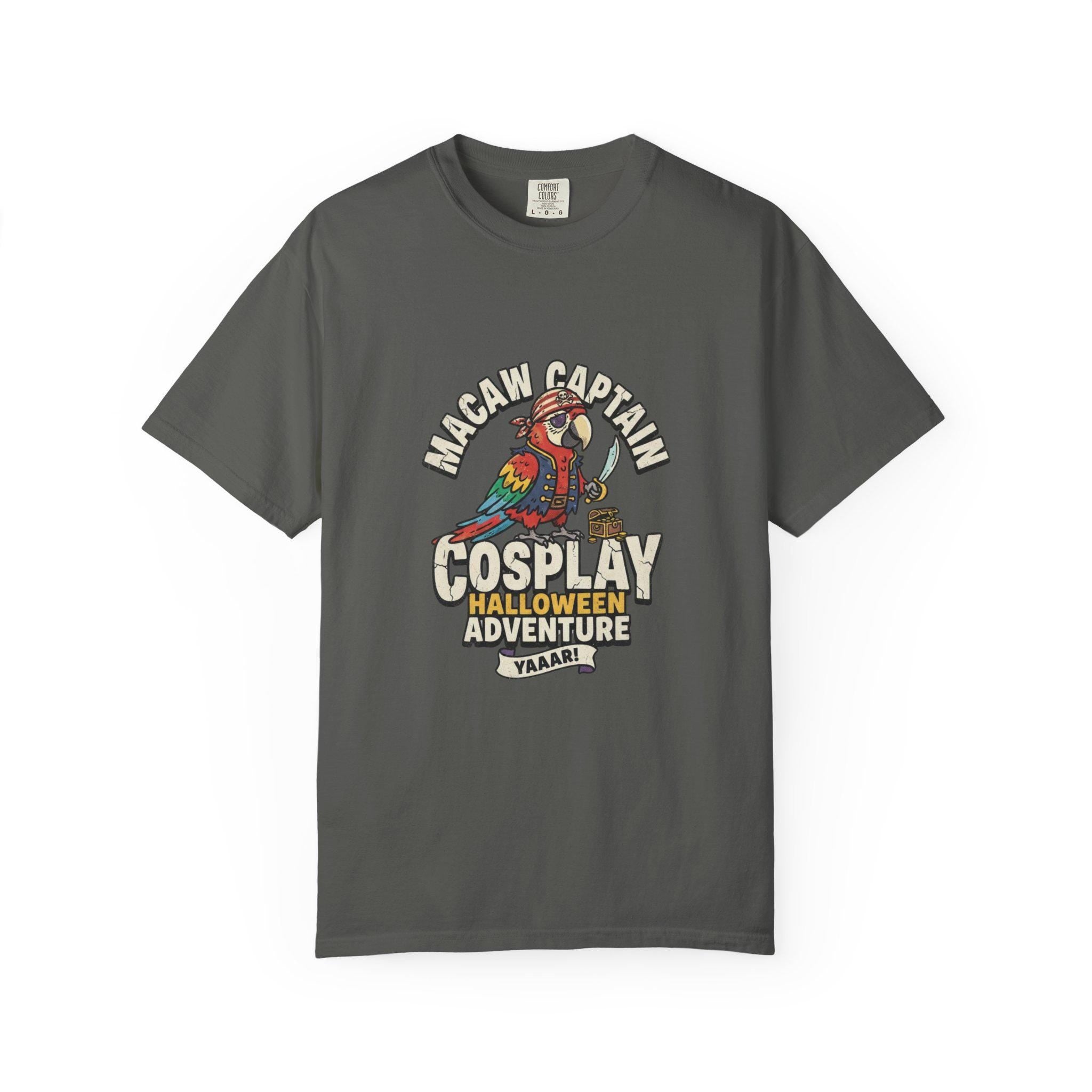 Macaw Captain Halloween T-Shirt, Funny Pirate Parrot Cosplay, Pirate Bird Lover Gift, Tropical Bird Halloween Party, Cute Macaw Fall Tee
